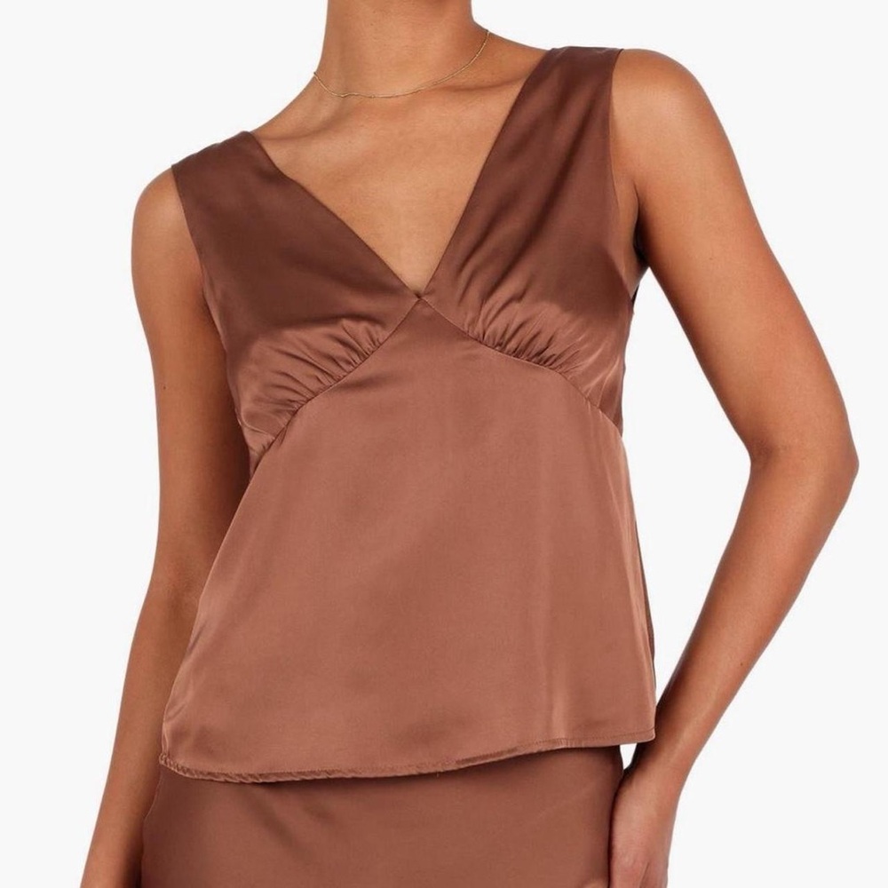 NWT Petal & Pup Top